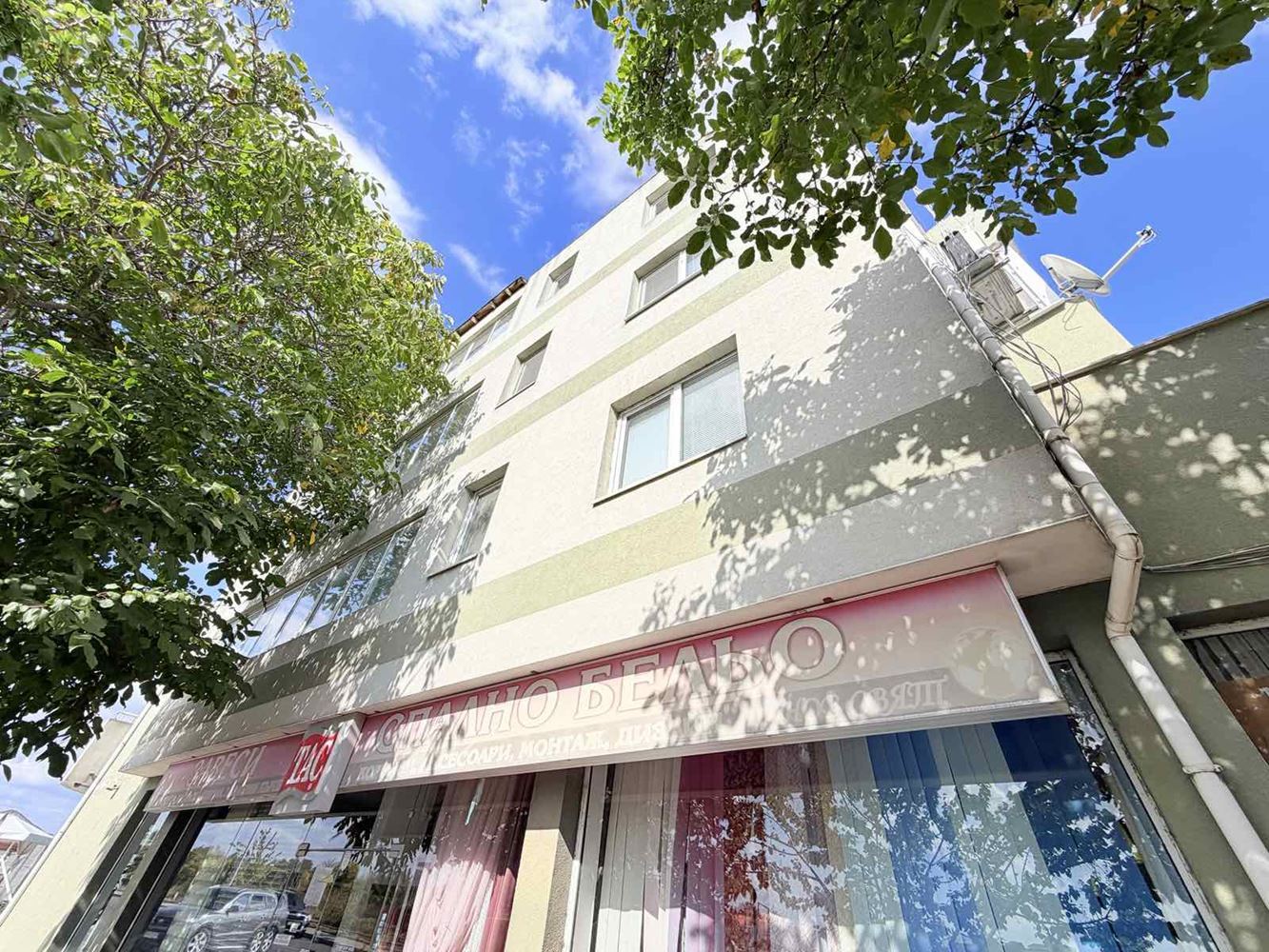 Apartmán se dvěma ložnicemi v Ravdě s výhledem na moře a bez poplatku za údržbu! 
