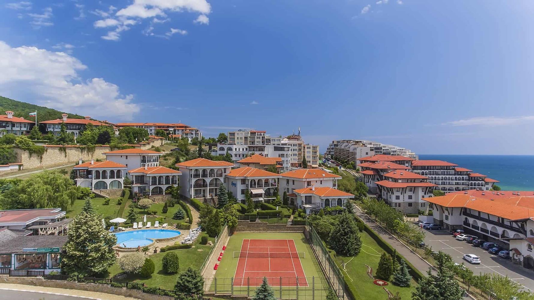Apartmán s výhledem na moře ve Sveti Vlas – perfektní volba pro dovolenou a investici jen pár kroků od moře
