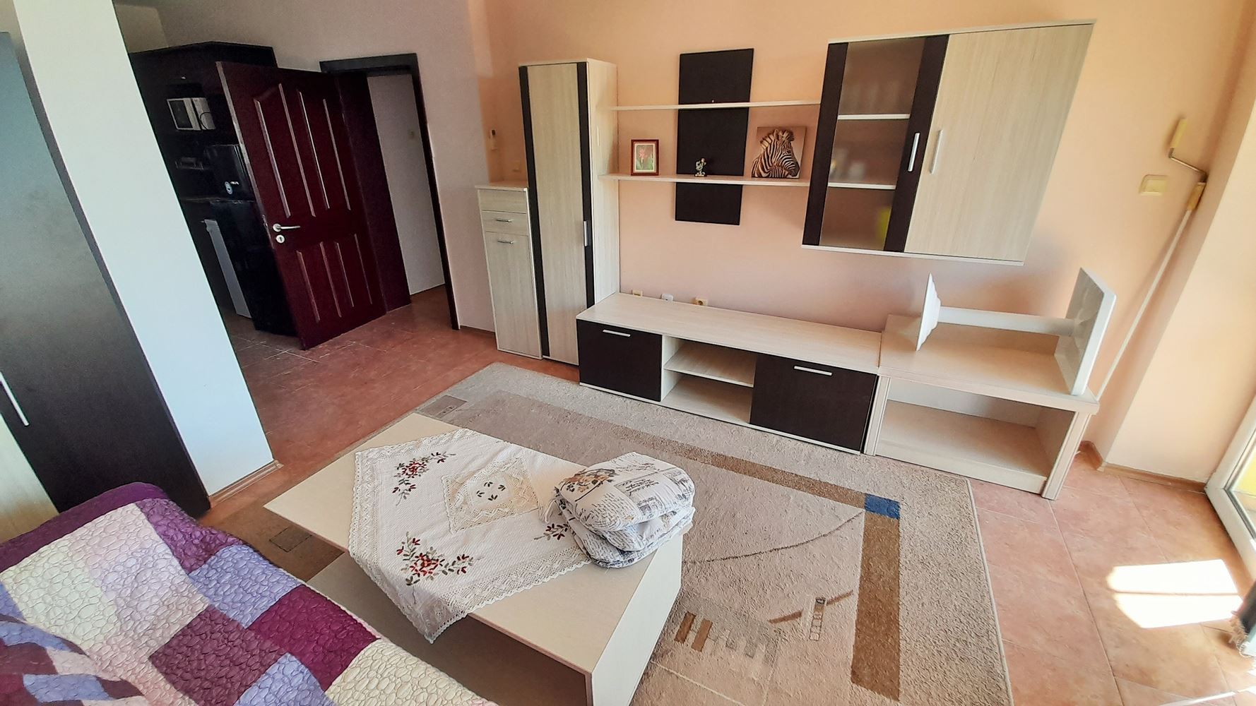 Připravený k bydlení apartmán s jednou ložnicí a nízkým poplatkem za údržbu v Sunny Beach