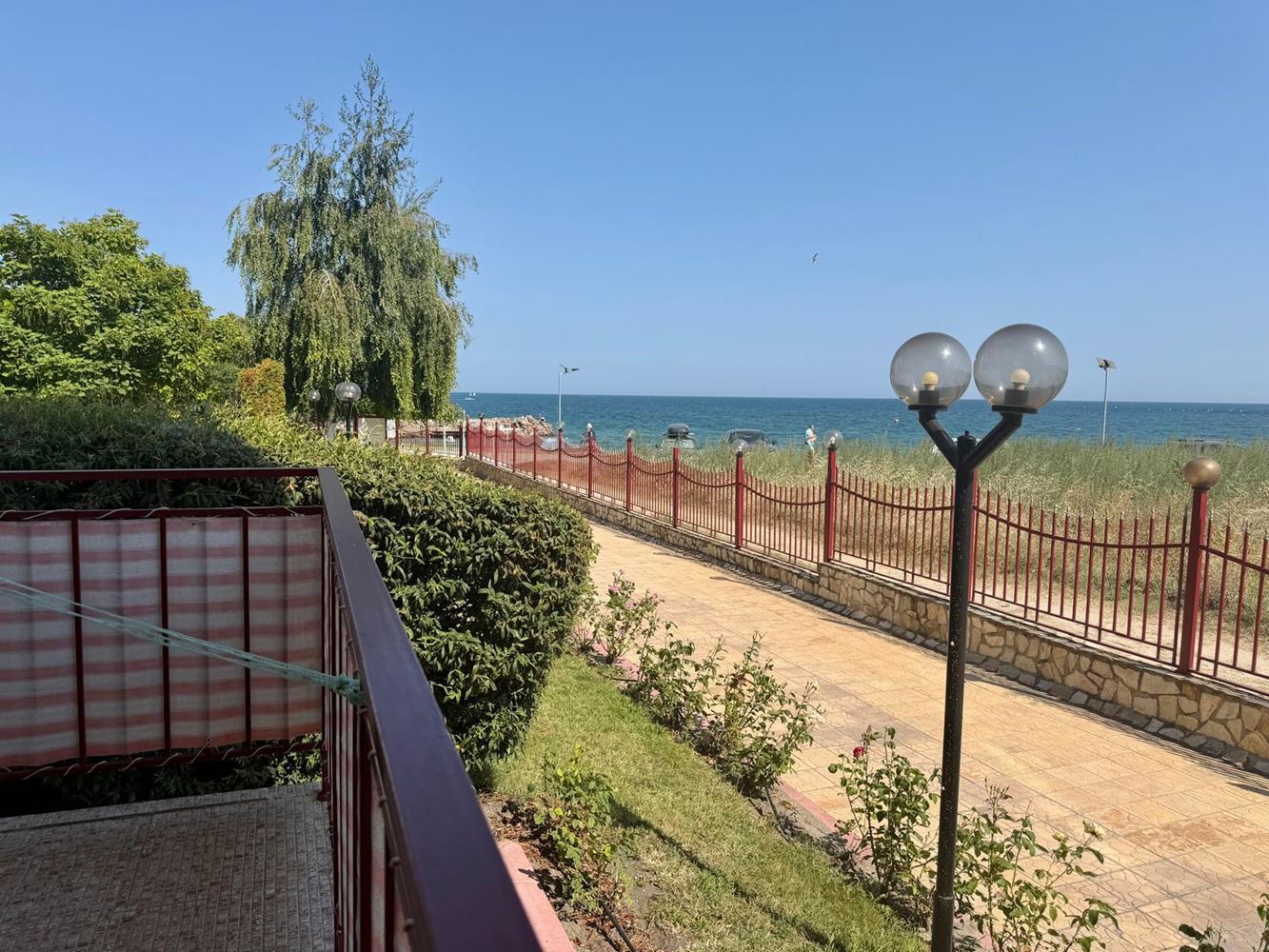 Zařízené studio s panoramatickým výhledem na moře v Ravdě, pouhých 50 metrů od moře
