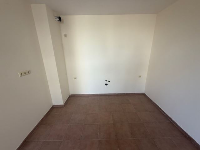  Prostorný byt s jednou ložnicí v zelené oáze ve Slunečném pobřeží – ideální pro dovolenou i investici