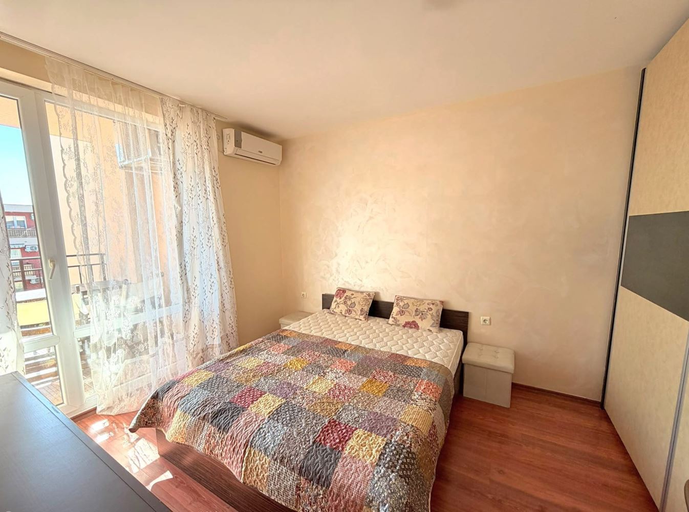 Světlý a teplý apartmán s jednou ložnicí u aquaparku v Sunny Beach – výborná investice k pronájmu