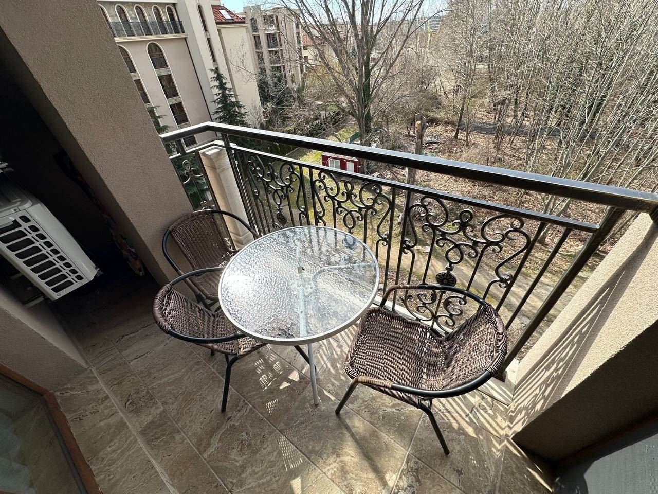 Třípokojový byt v elitním komplexu v Sunny Beach – moderní luxus, komfort a mořská atmosféra