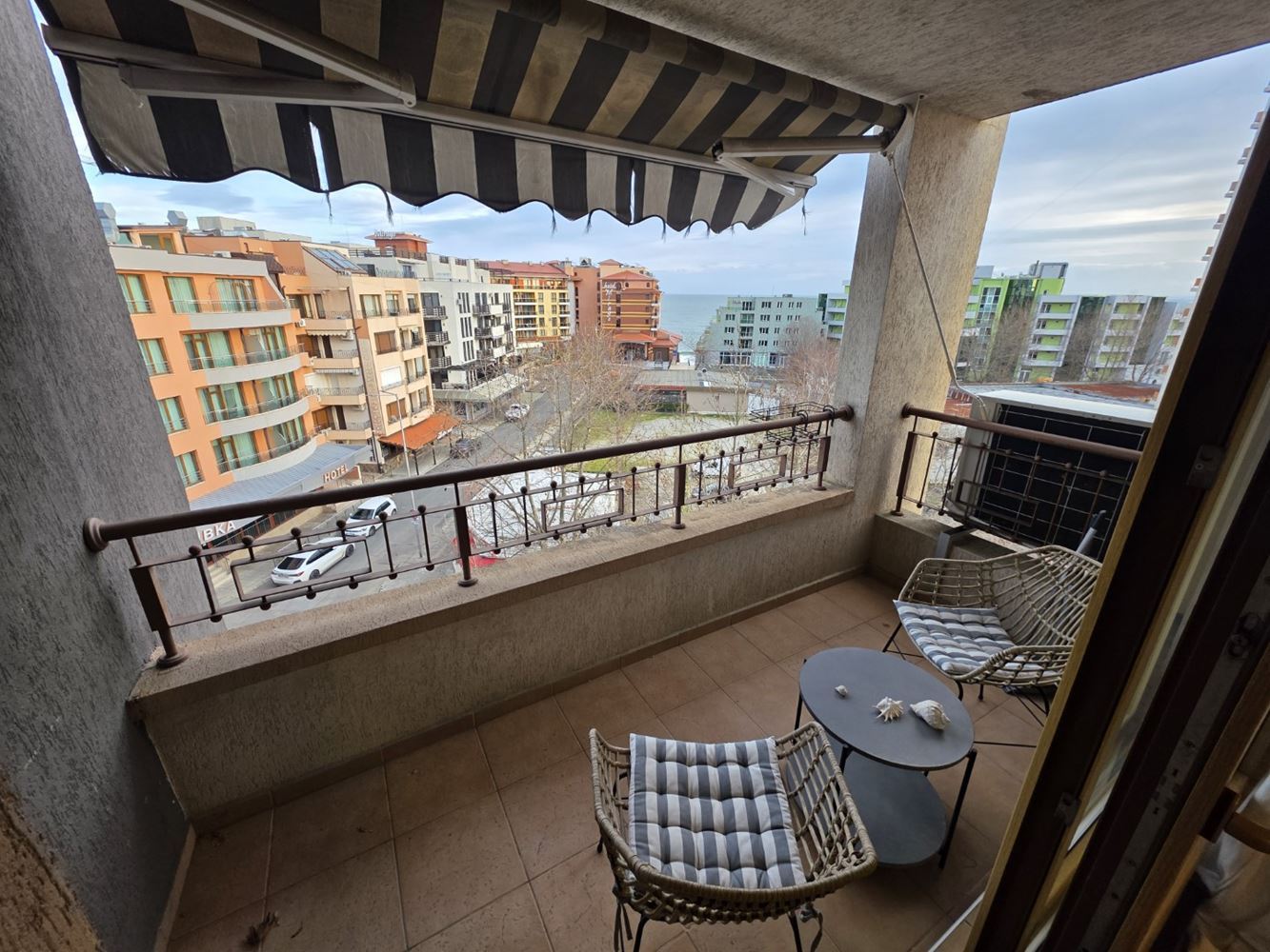 Nesebar: luxusní byt se dvěma ložnicemi a panoramatickým výhledem na moře – 183 m² prostoru, pohodlí a stylu