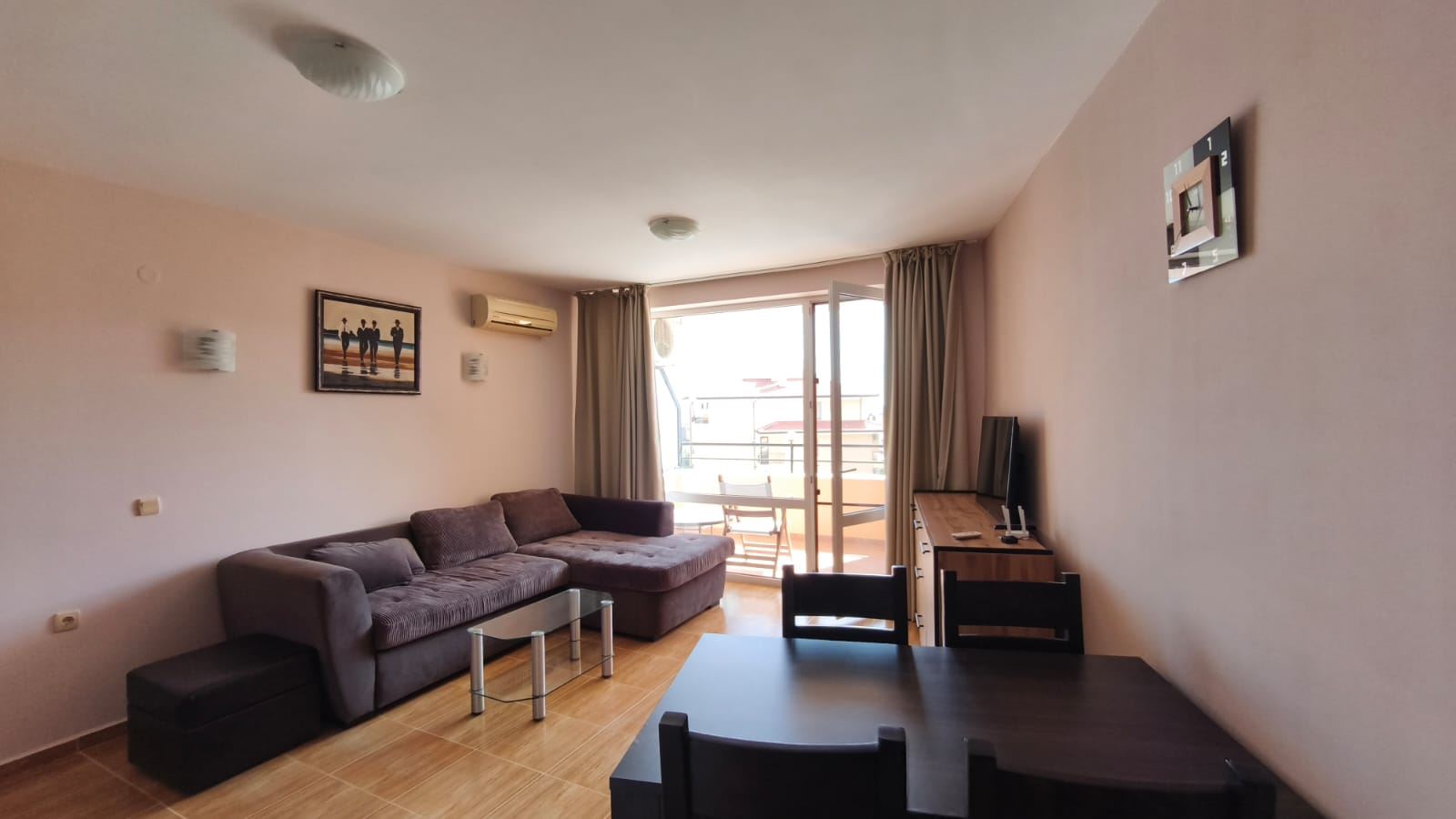 Prostorný apartmán se dvěma ložnicemi a výhledem na moře ve Sveti Vlas, 200 metrů od pláže