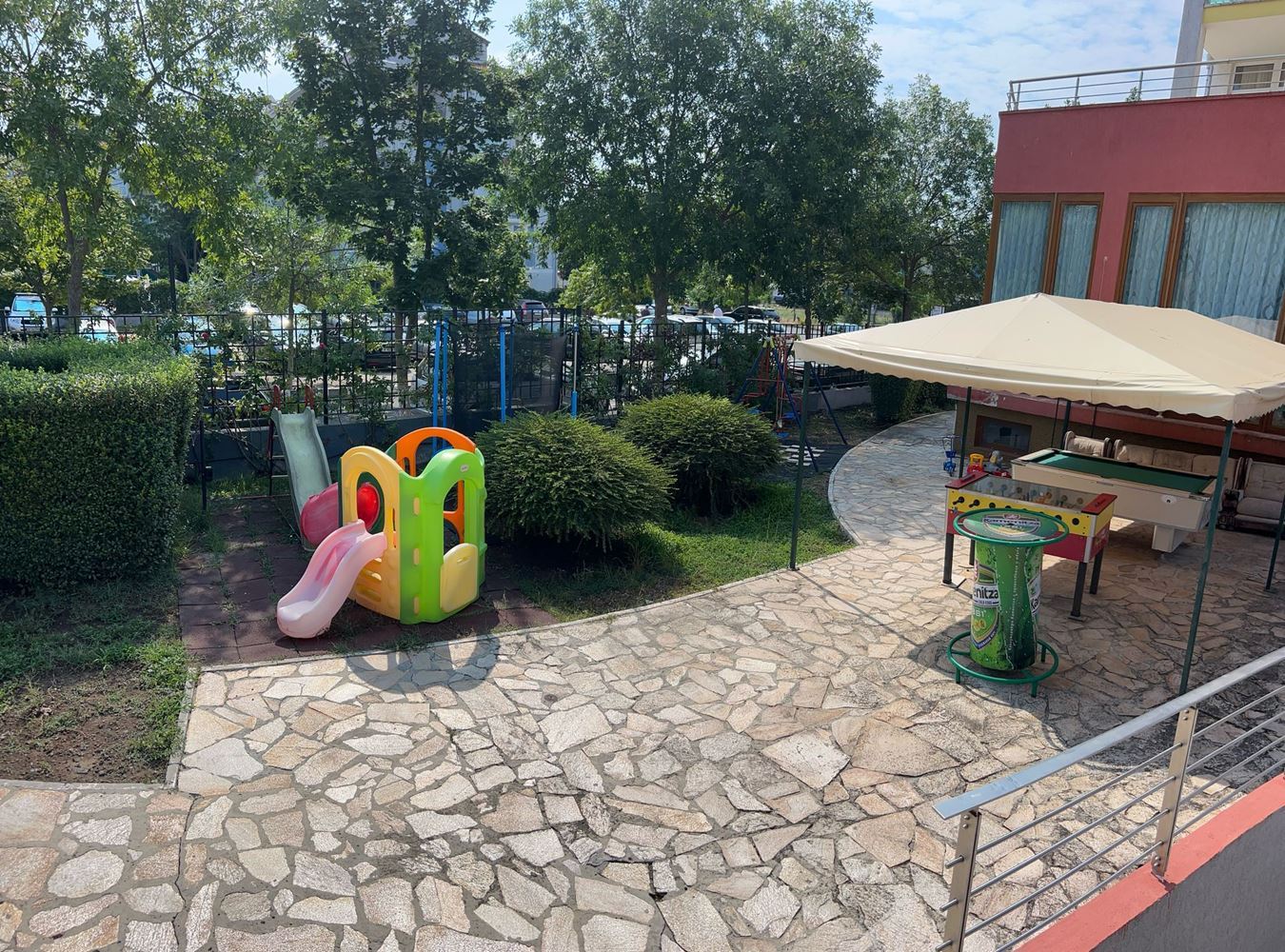 Prostorný byt s jednou ložnicí v Sunny Beach – jen 300 m od pláže