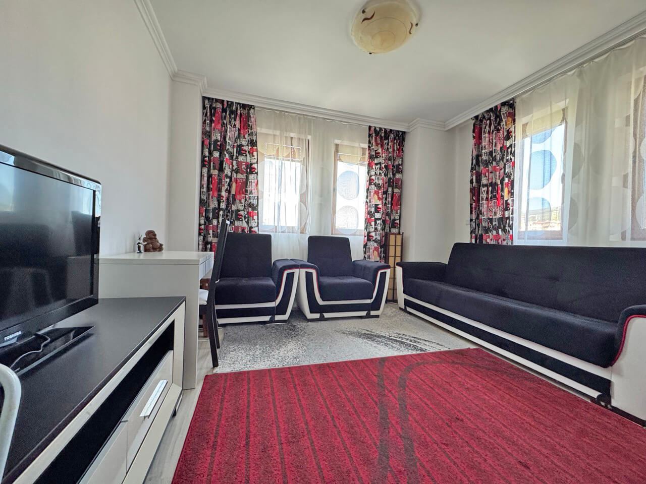 Prostorný byt se 2 ložnicemi v butik komplexu jen pár metrů od moře ve Sveti Vlas 