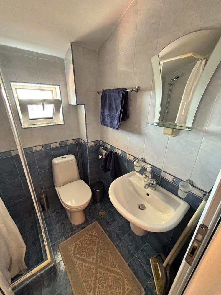 Apartmán se dvěma ložnicemi a panoramatickým výhledem na moře ve Sveti Vlas