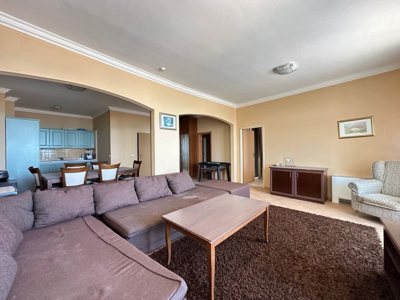 Prostorný apartmán s výhledem na moře v první linii v Pomorie – rekreační nemovitost s atmosférou luxusního resortu