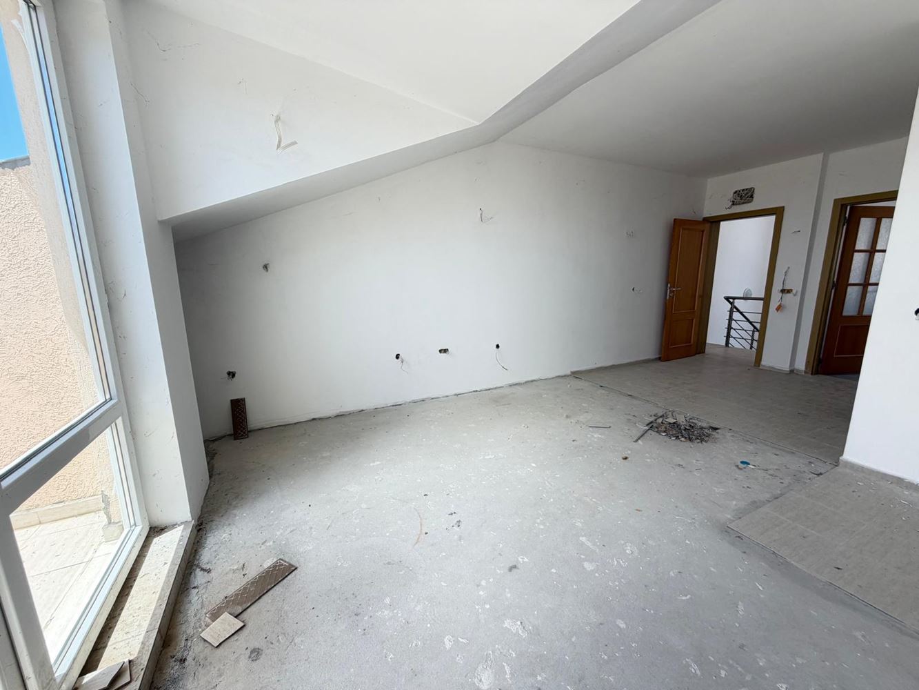 Nový apartmán s jednou ložnicí bez poplatku za údržbu v klidné oblasti u Slunečného pobřeží