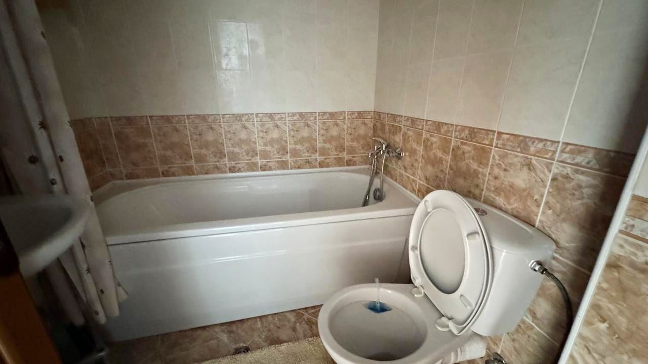 Útulný apartmán s jednou ložnicí v udržovaném komplexu – komfort, klid a vynikající podmínky pro odpočinek