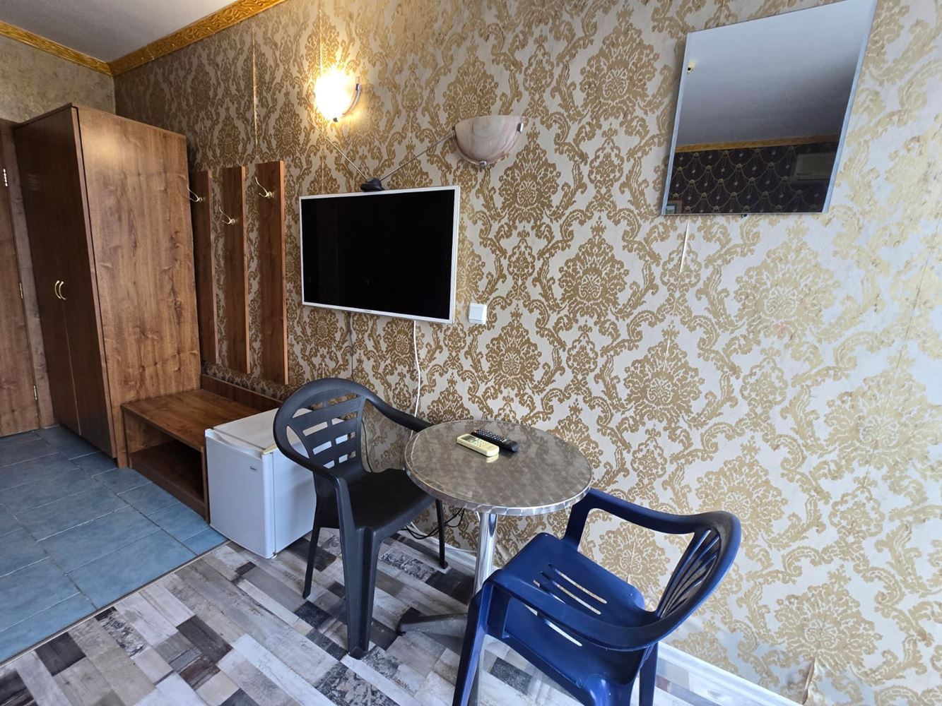 Stylové studio v centru Slunečného pobřeží s výhledem na park a město