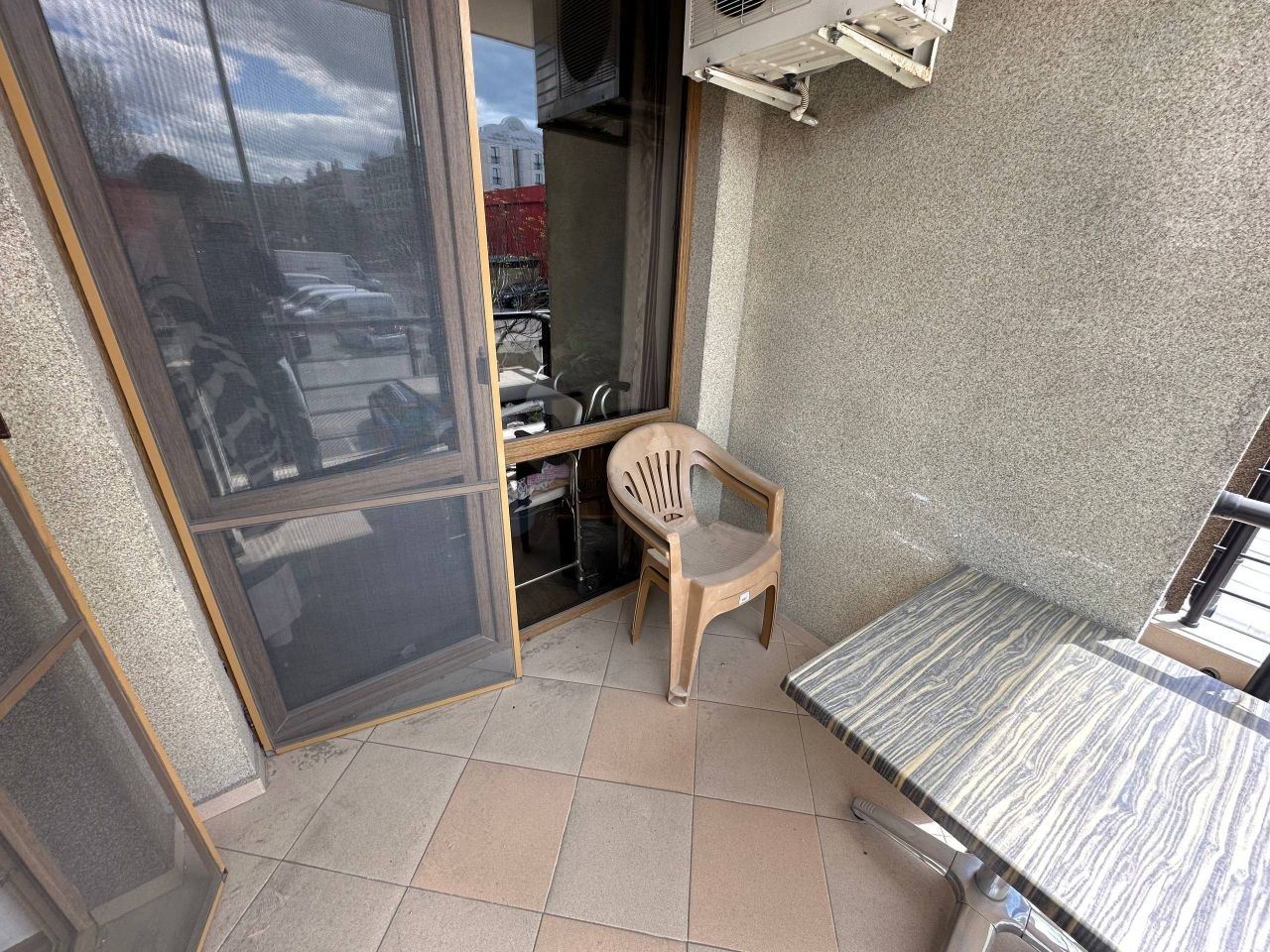 Dvoupokojový apartmán v Sunny Beach – plně zařízená nemovitost s výbornou lokalitou a celoroční infrastrukturou