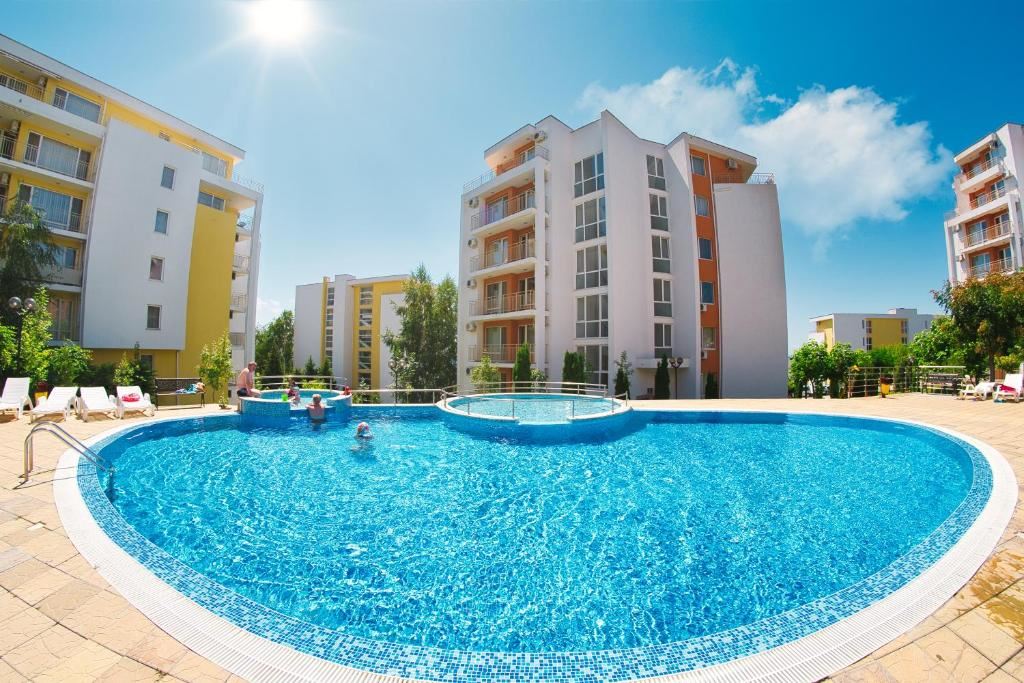 Byt s jednou ložnicí a panoramatickým výhledem na moře v luxusním komplexu s mnoha službami