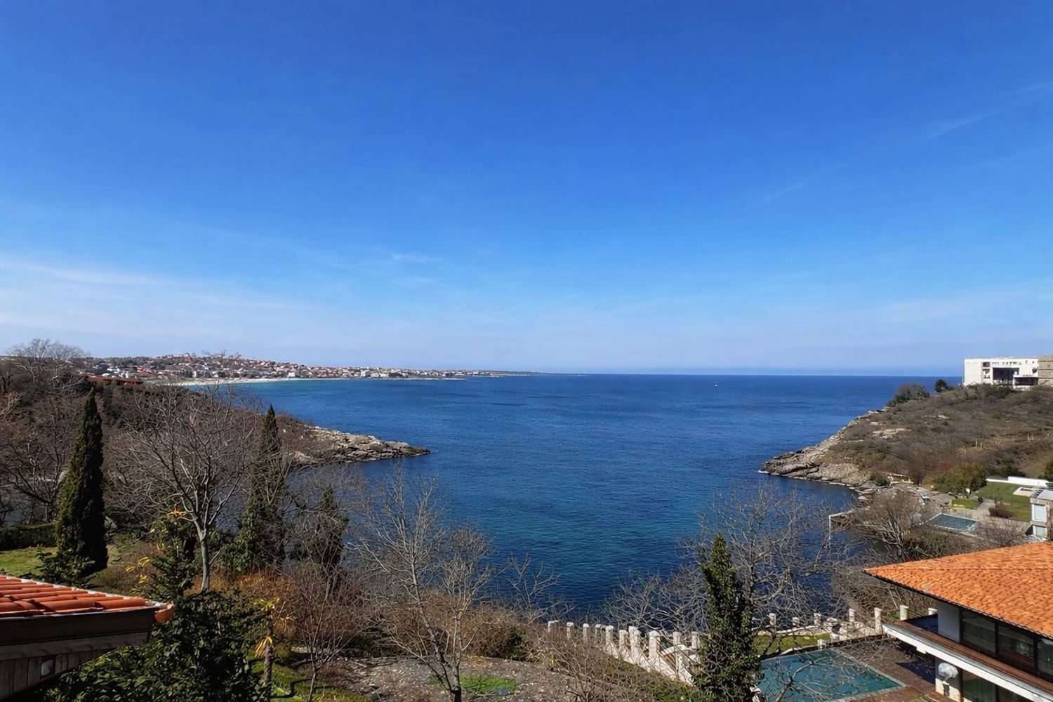 Mezonet v první linii u moře v Sozopolu s panoramatickými výhledy a butikovou lokalitou
