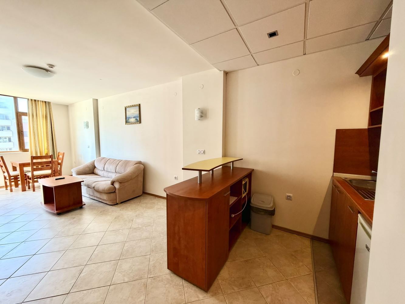 Prostorný apartmán s jednou ložnicí a výhledem na moře ve druhé linii od moře na Slunečném pobřeží