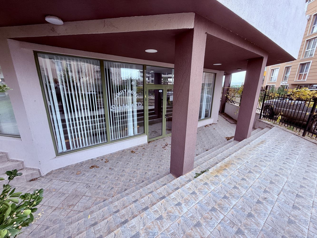 Prostorný byt s jednou ložnicí v klidné a atraktivní lokalitě v Ravdě