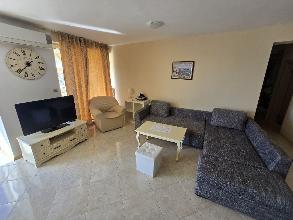 Dvoupokojový apartmán v první linii s výhledem na moře v Carevu – luxus, klid a unikátní lokalita