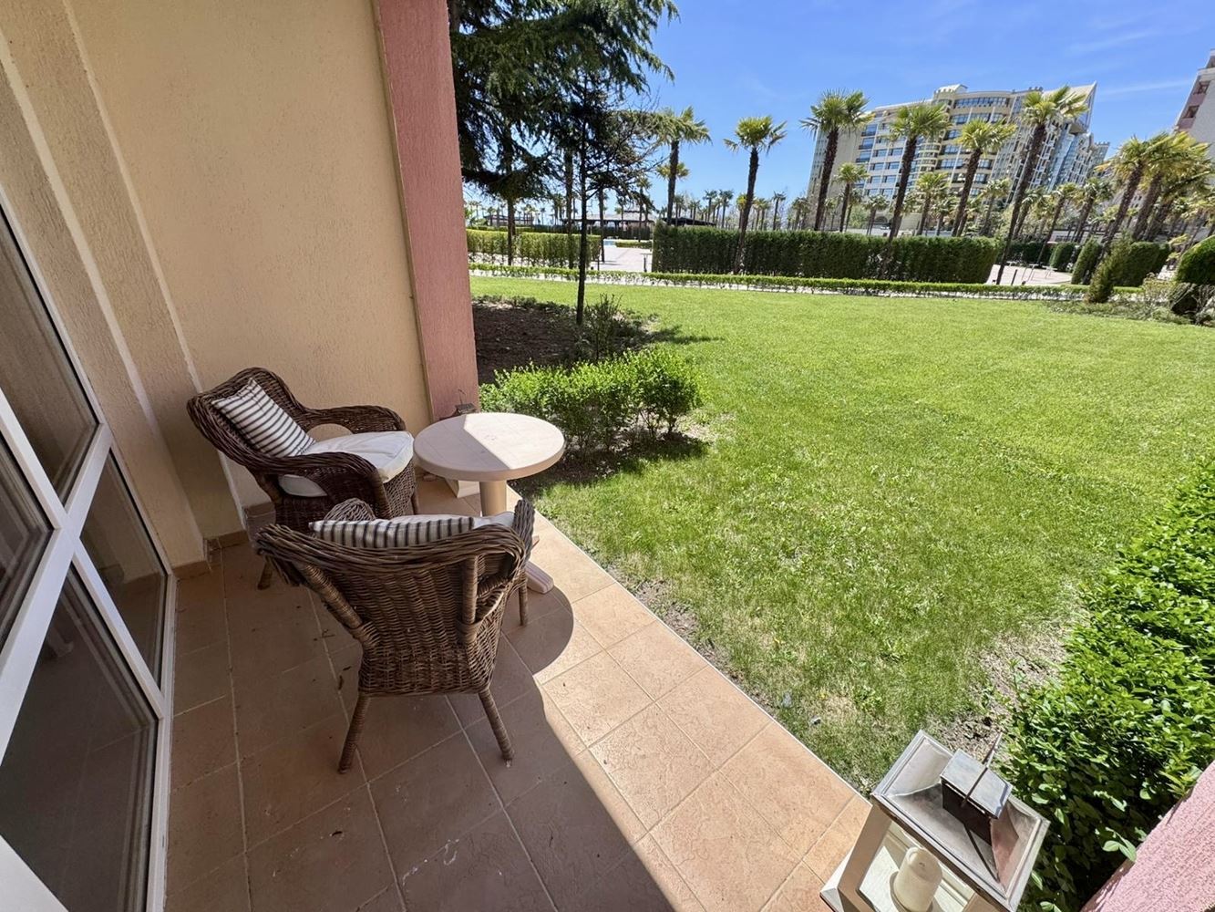 Luxusní byt s jednou ložnicí v prestižním komplexu na první linii – komfort, styl a nekonečné vybavení