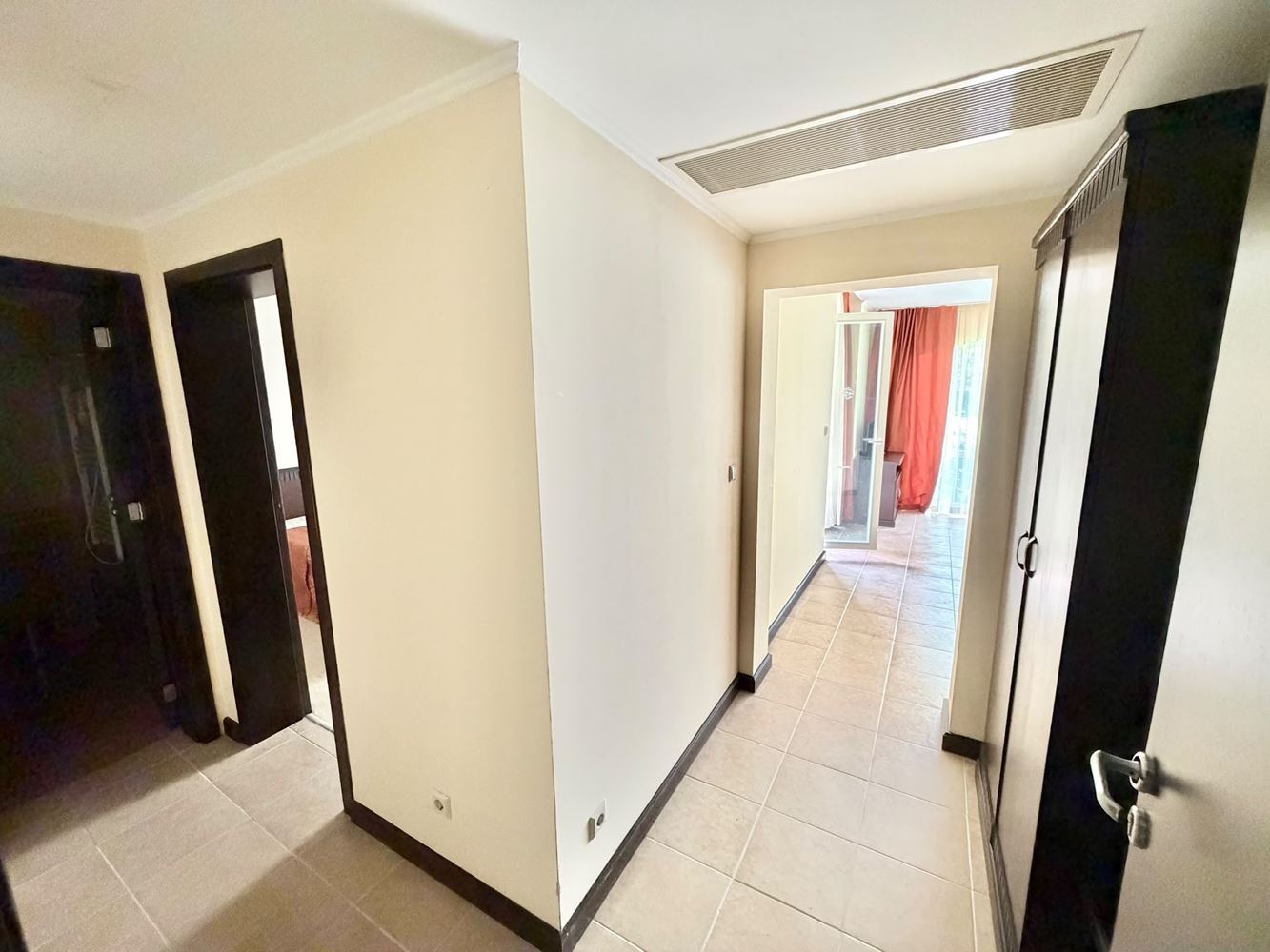 Luxusní apartmán s jednou ložnicí a výhledem do zahrady u Jižní pláže v Pomorie