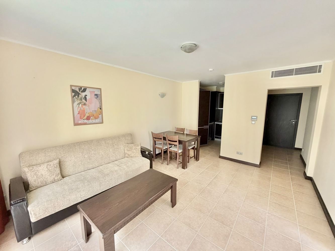 Luxusní apartmán s jednou ložnicí a výhledem do zahrady u Jižní pláže v Pomorie