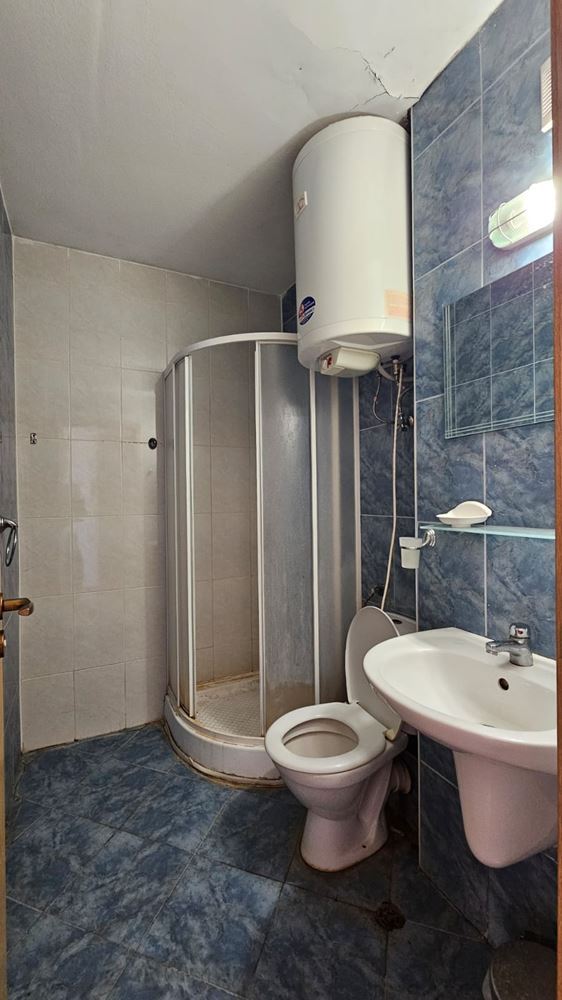 Apartmán se dvěma ložnicemi bez poplatku za údržbu, přímo u supermarketu