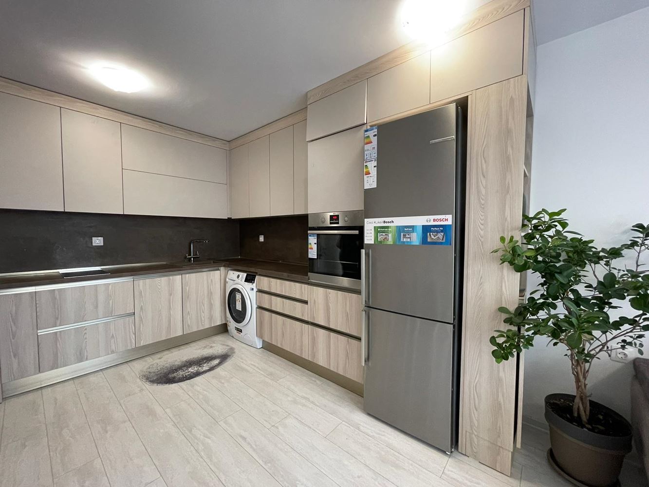Zařízený apartmán s jednou ložnicí bez poplatku za údržbu v Sarafovu