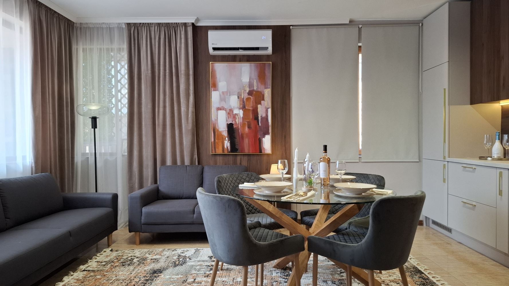 Luxusní apartmán se dvěma ložnicemi v první linii u moře ve Svatém Vlasu – jedinečná mořská atmosféra a prestižní komfort