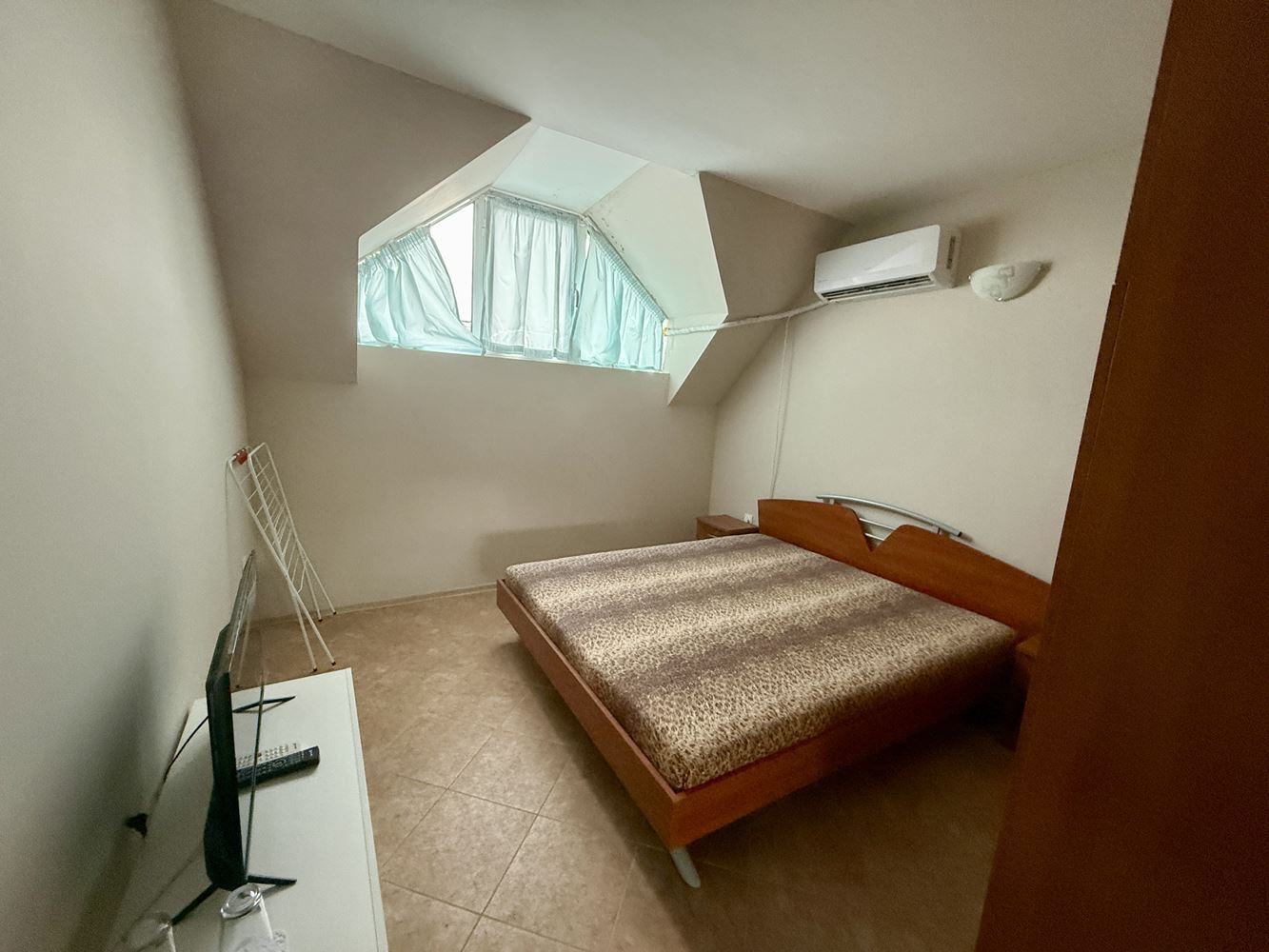 Kompaktní a funkční studio v Ravdě – připravené k nastěhování