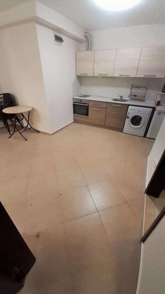 Prostorný apartmán s jednou ložnicí ve Slunečném pobřeží – pohodlí, zeleň a skvělé podmínky pro dovolenou