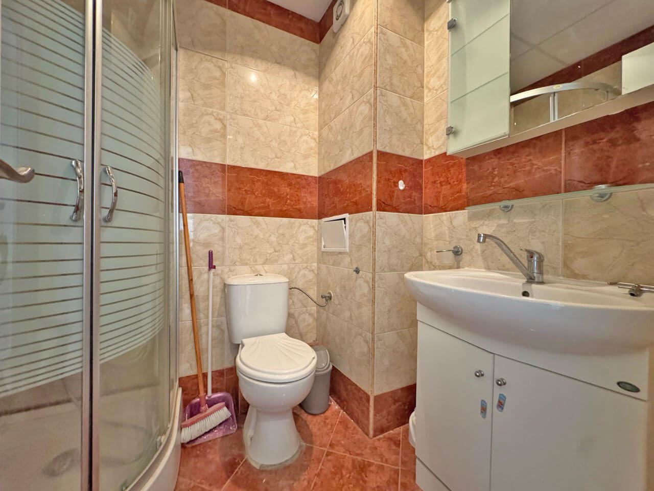 Apartmán se dvěma ložnicemi v luxusním komplexu na první linii ve Sveti Vlas