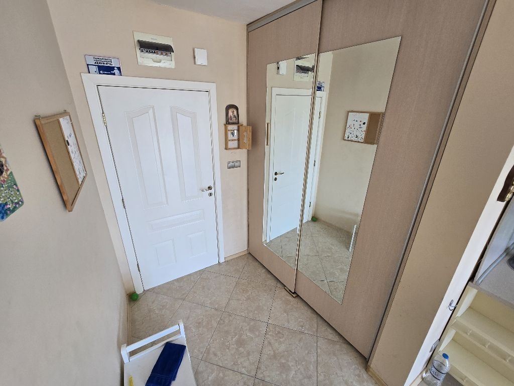 Dvoupokojový apartmán v první linii s výhledem na moře v Carevu – luxus, klid a unikátní lokalita