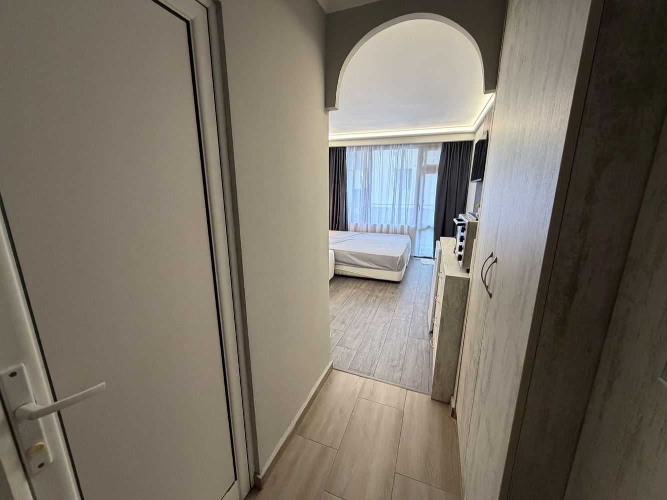 Apartmán s jednou ložnicí v centru Slunečného pobřeží – bez poplatku za údržbu