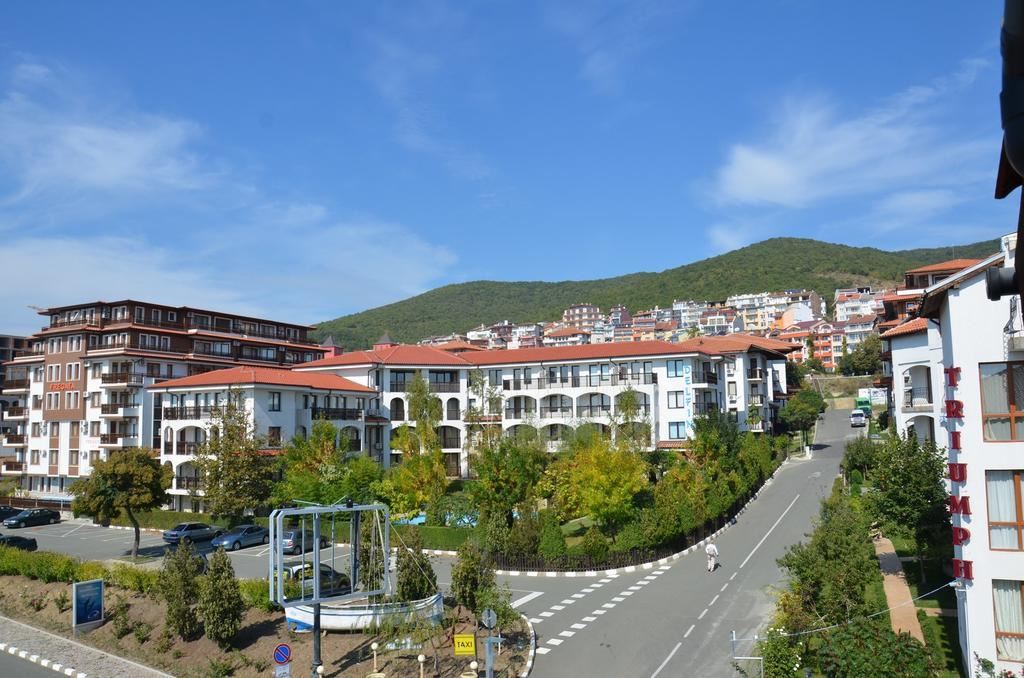 Prostorný apartmán s jednou ložnicí a výhledem na moře jen jednu minutu od pláže ve Sveti Vlas