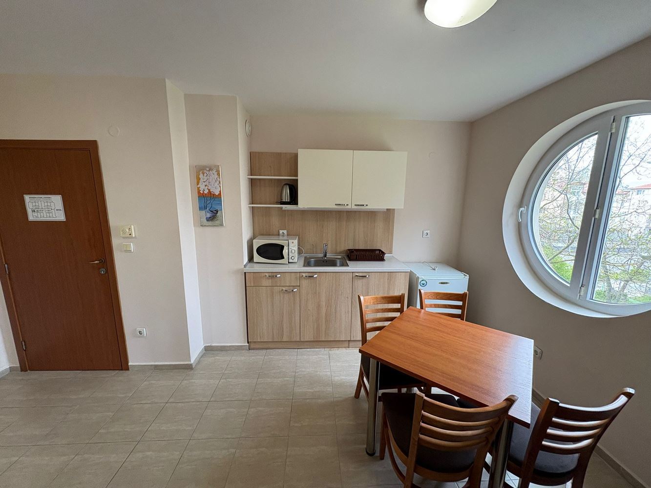  Apartmán se dvěma ložnicemi 300 metrů od pláže v centru Slunečného pobřeží