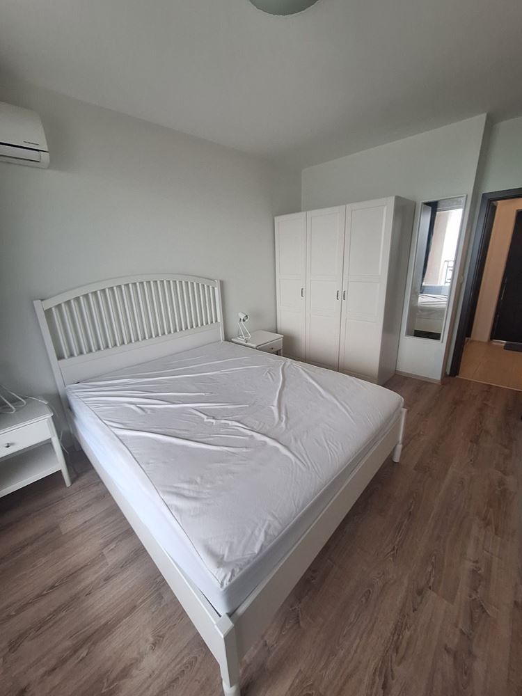 Byt 2+1 v první linii u moře s panoramatickým výhledem a prostornou terasou