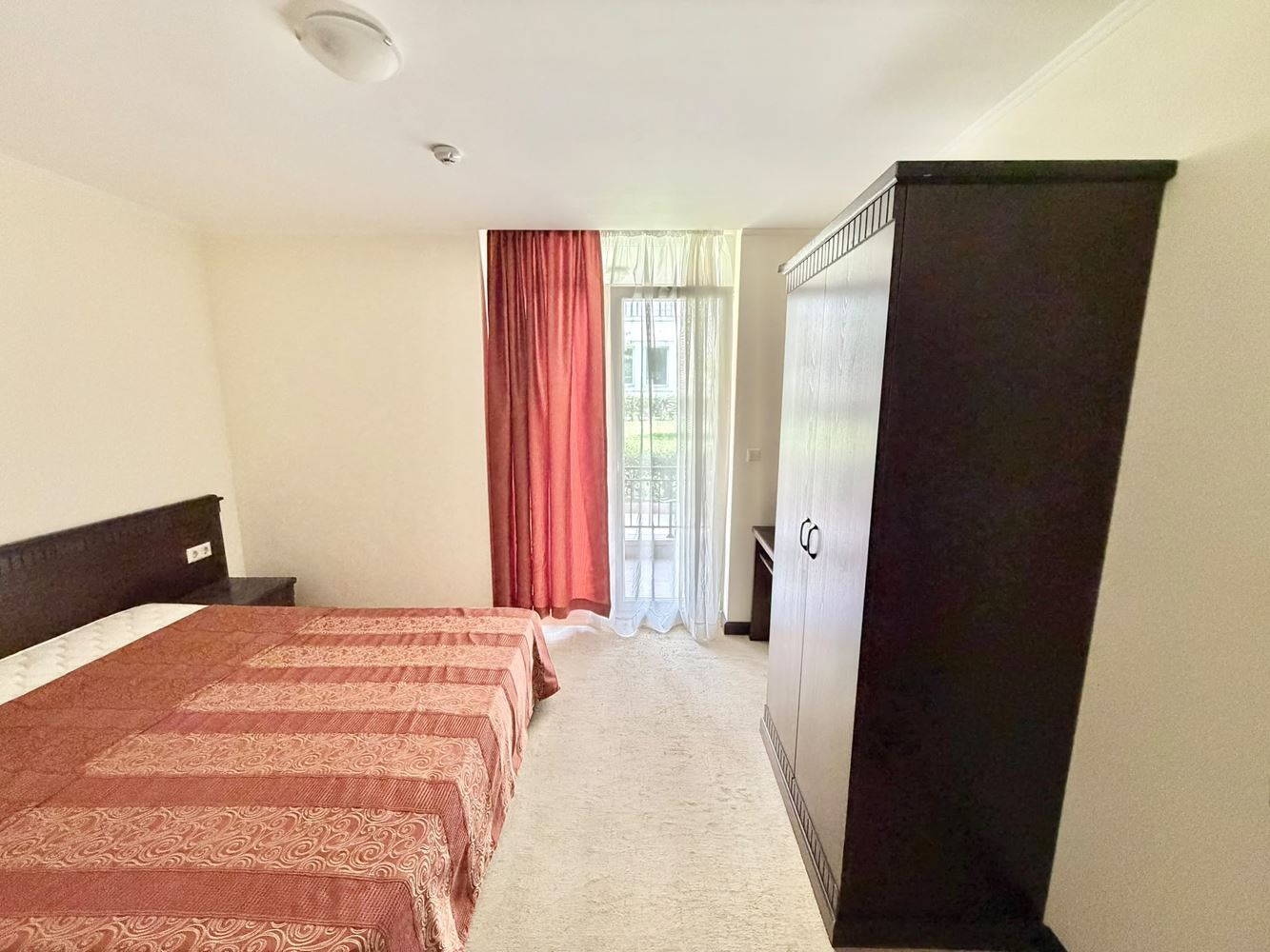 První linie v Pomorie – apartmán s jednou ložnicí v luxusním komplexu u Jižní pláže