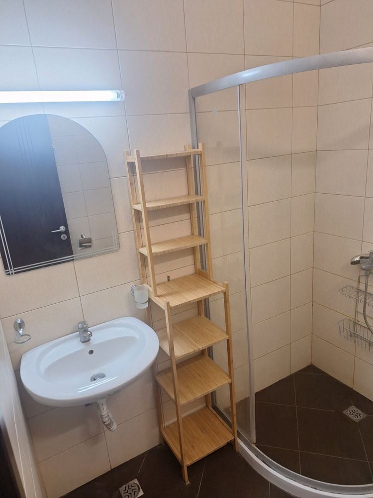Byt 2+1 v první linii u moře s panoramatickým výhledem a prostornou terasou