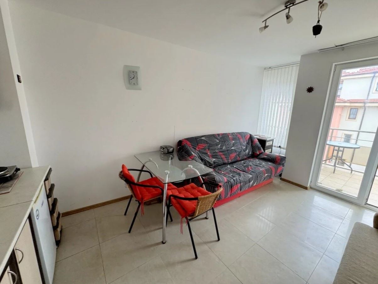 Garsoniera la 50 de metri de mare în Ravda – o oportunitate excelentă pentru propria locuință la mare și investiție