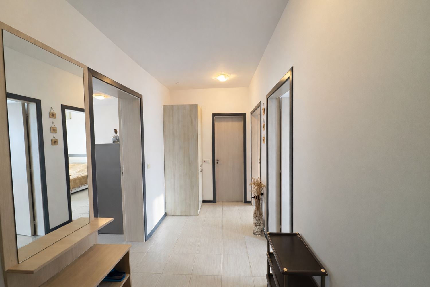 Apartmán se dvěma ložnicemi, panoramatickým výhledem na moře a soukromou pláží v prestižním komplexu v Černomorci