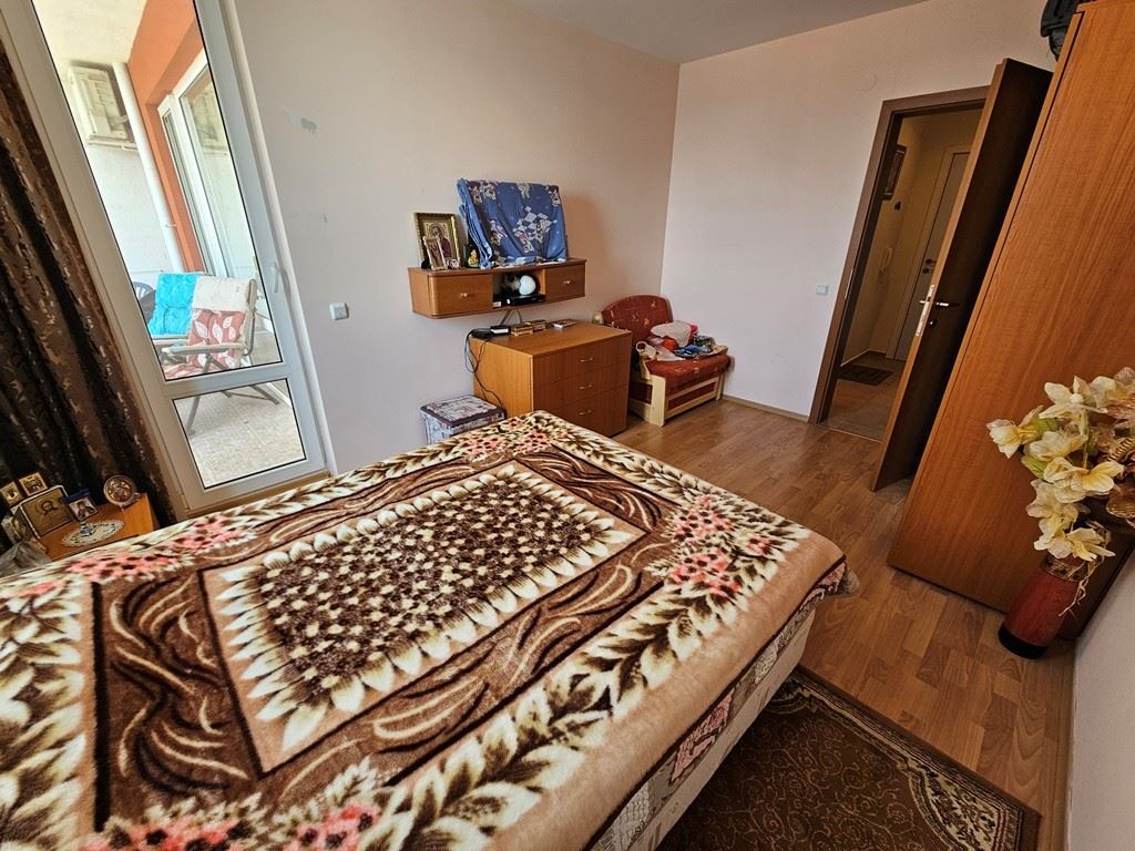 Sveti Vlas, první řada u moře – panoramatický byt s jednou ložnicí s výhledem na moře z každého pokoje