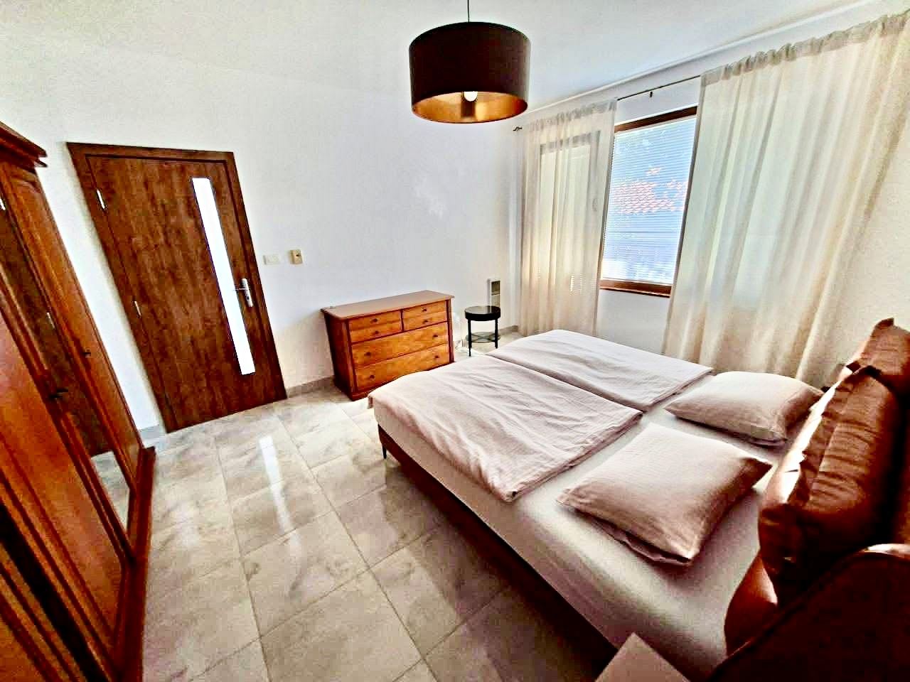 Luxusní apartmán se dvěma ložnicemi na první linii ve VIP zóně Sveti Vlas