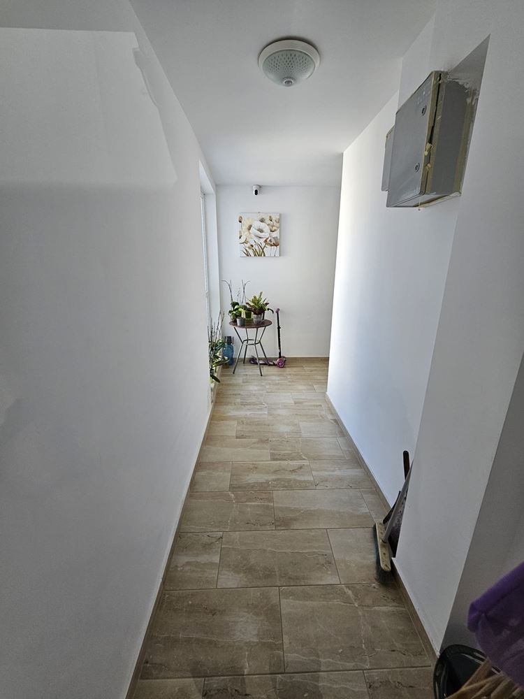 Prostorný a světlý byt se dvěma ložnicemi a dvěma velkými terasami v Meden Rudnik – ideální pro rodinu nebo investici