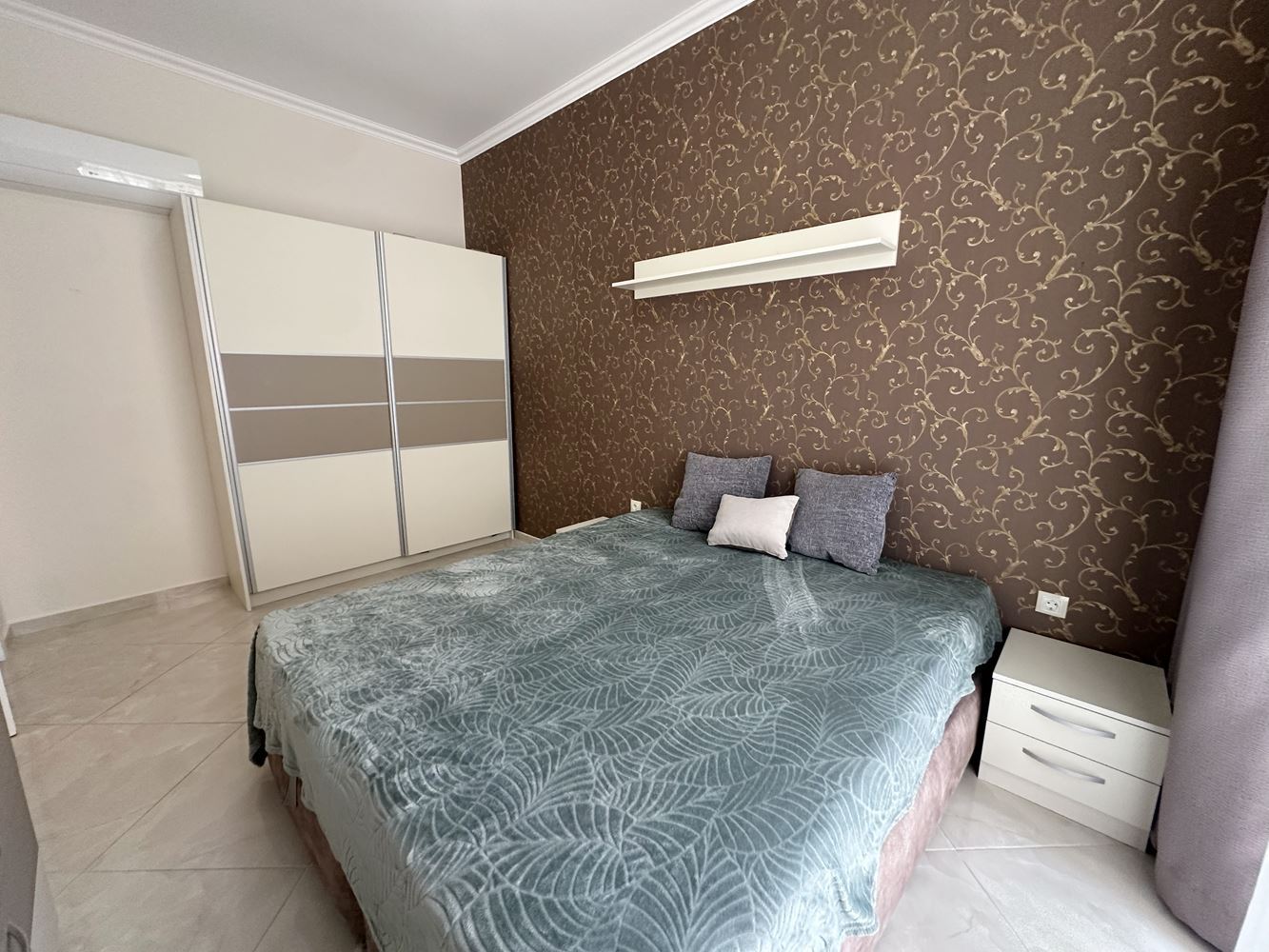 Apartmán s jednou ložnicí ve Svatém Vlasu – mořský komfort, SPA vybavení a celoroční luxus v prestižním komplexu