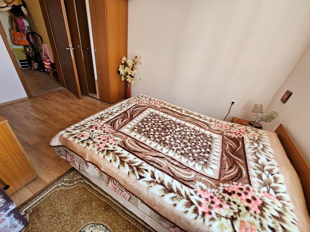 Sveti Vlas, první řada u moře – panoramatický byt s jednou ložnicí s výhledem na moře z každého pokoje