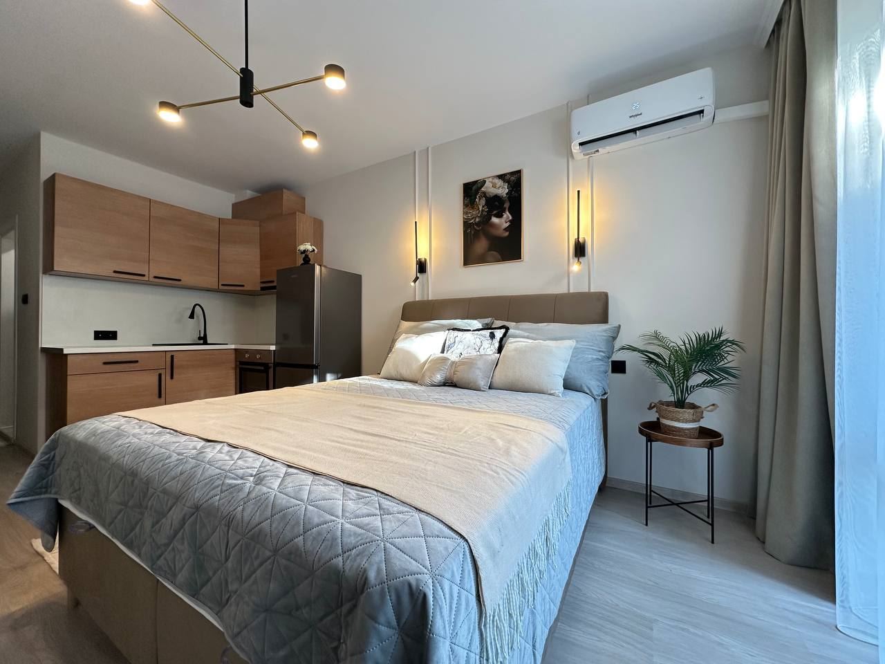 Stylový a útulný apartmán s přímým vstupem k bazénu – moderní studio v uzavřeném komplexu 300 m od moře