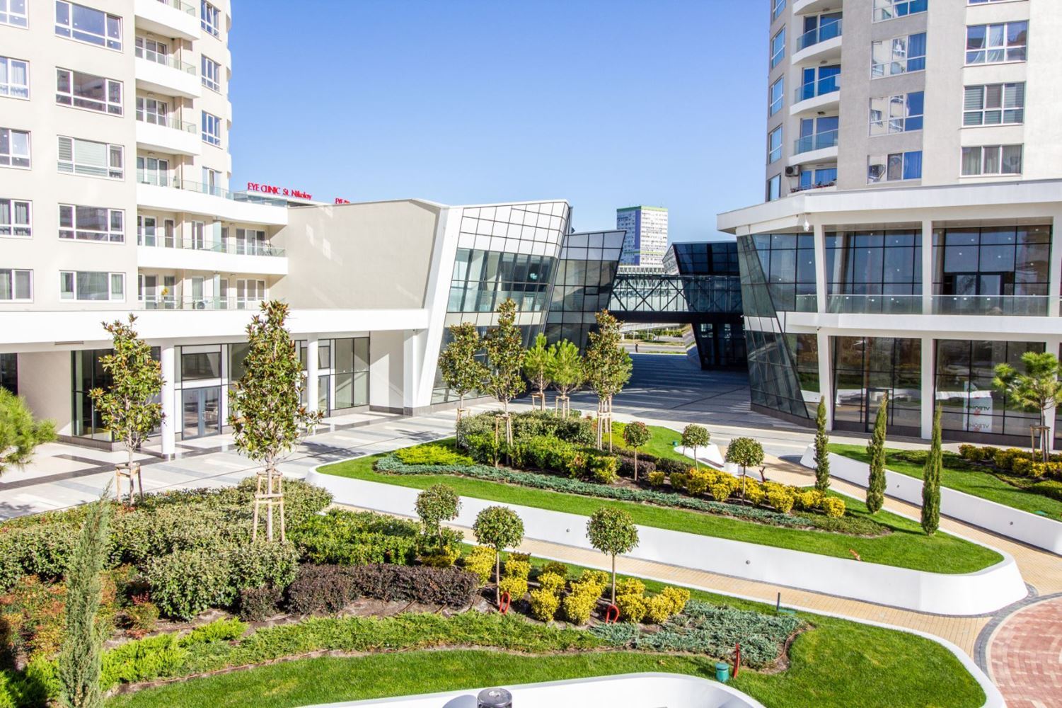 Moderní apartmán se dvěma ložnicemi a výhledem na jezero v Burgasu. S parkovacím místem!