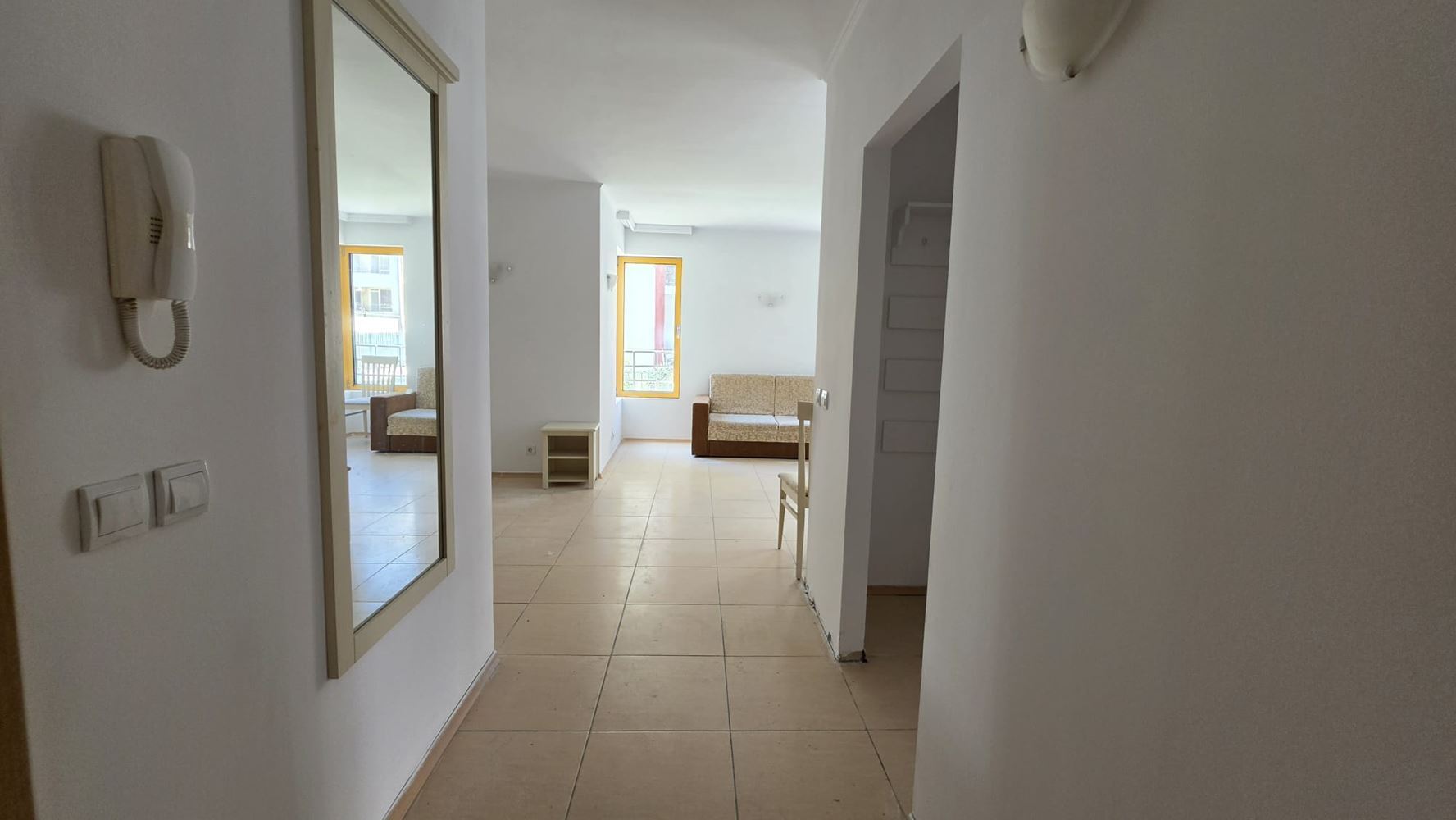 Apartmán s vlastní zahrádkou ve Slunečném pobřeží – bez poplatku za údržbu!