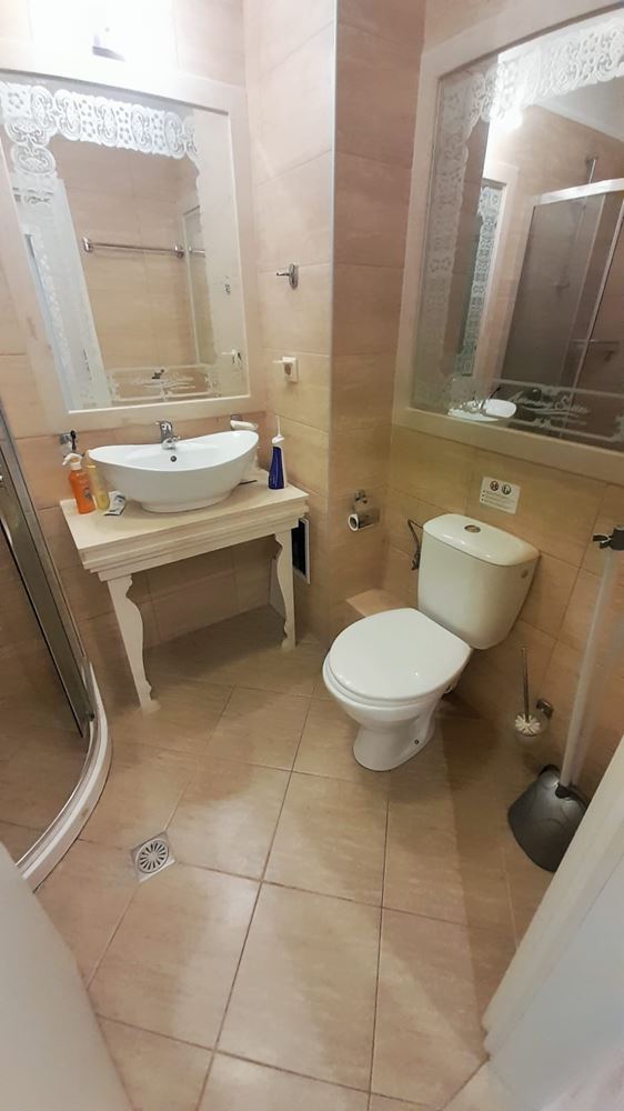 Apartmán s jednou ložnicí v prestižním komplexu v Slunečném pobřeží – komfort, vybavení a vynikající investice u moře