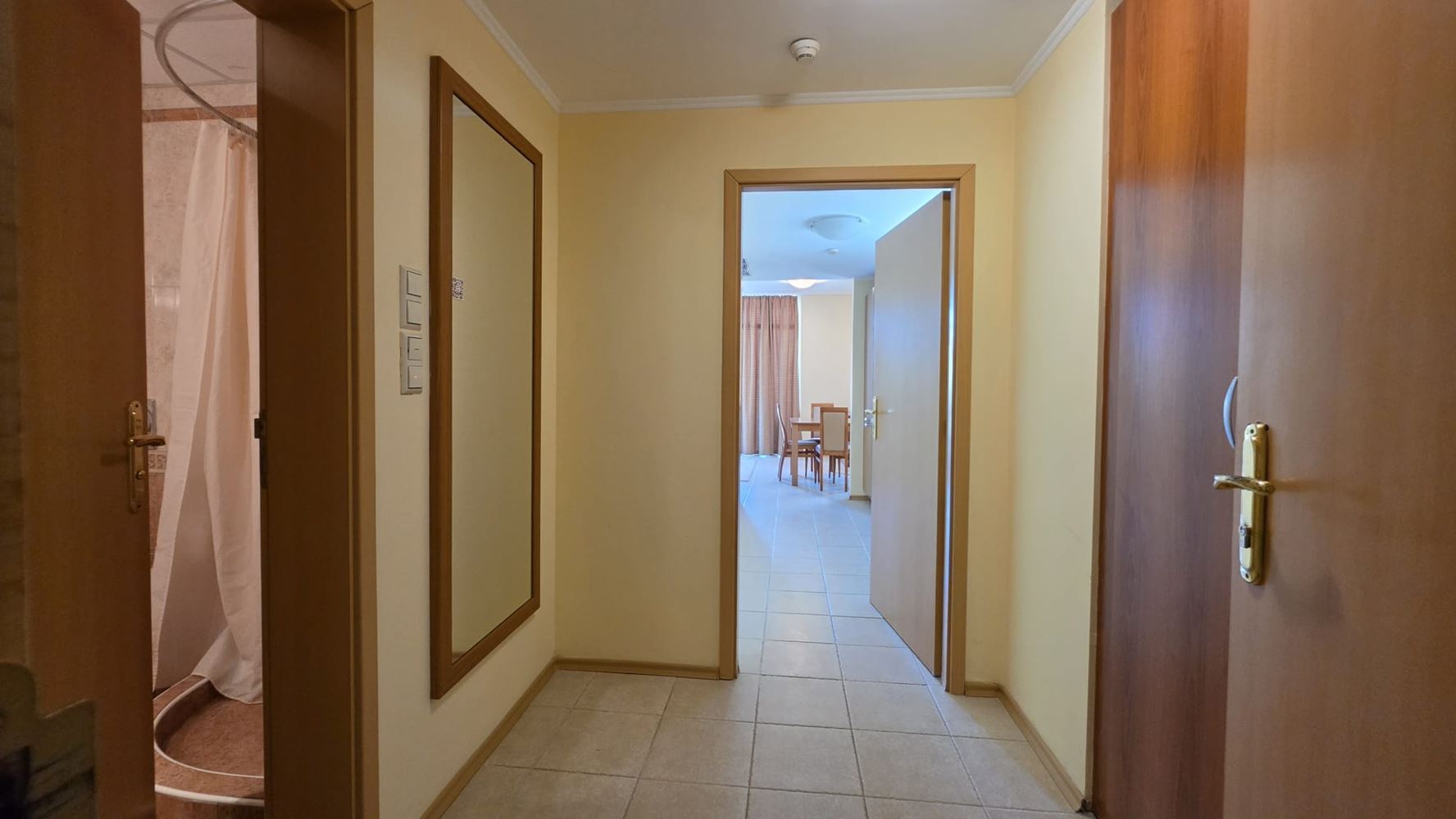 Prostorný apartmán s jednou ložnicí v první linii u moře v Pomorie